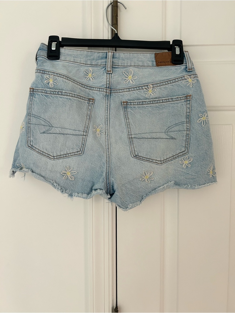 American Eagle Outfitters Light Blue Daisy Embroidered Denim Shorts - Picture 2 of 4